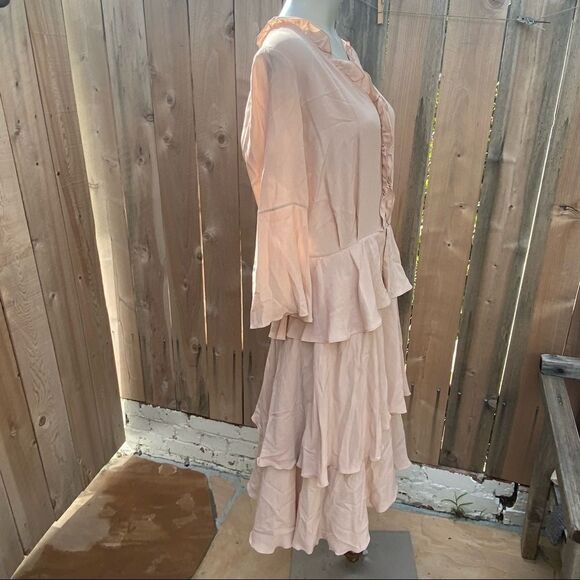 Iris & Ink Ruffled tiered crepe dress size 8 beige pink - Picture 8 of 11